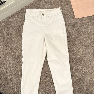 American Eagle Outfitters Women's High Rise White Jeans